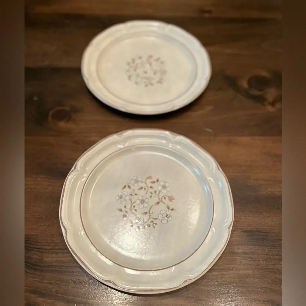 The Covington Edition Idlewild Dinner‎ Plates Cream Set 4 Vintage Cottagecore